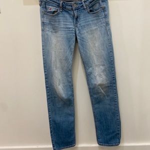 HOLLISTER distressed straight leg jeans!